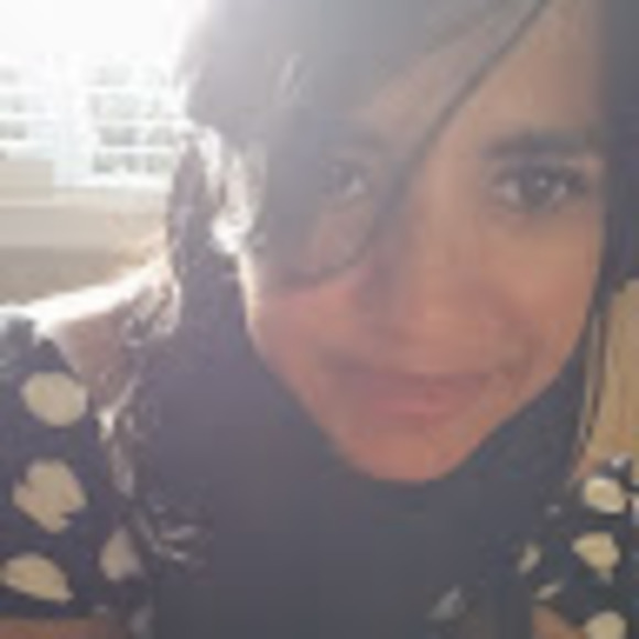 Meet your Posher, Gisel - Picture 1 of 1